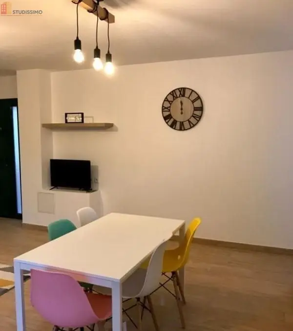 Studio meublé 9m² Cergy centre - Calme, en étage - Photo 3