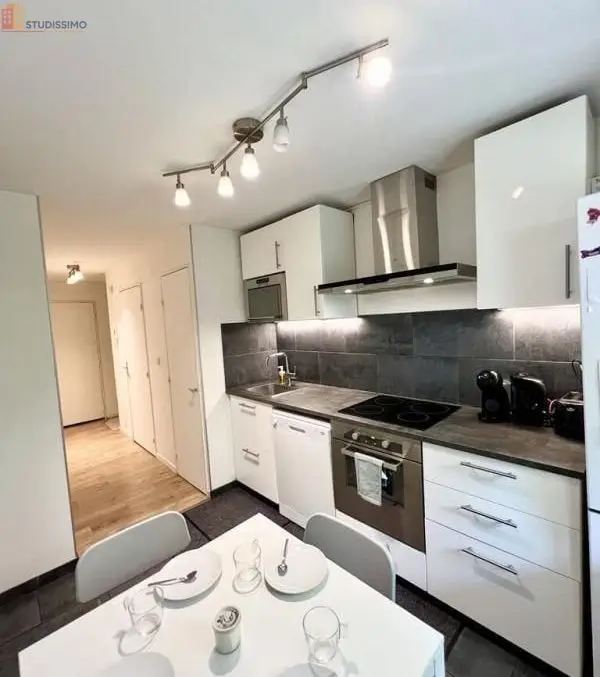 Studio meublé 9m² Cergy - Chambre compacte, meublé - Photo 10