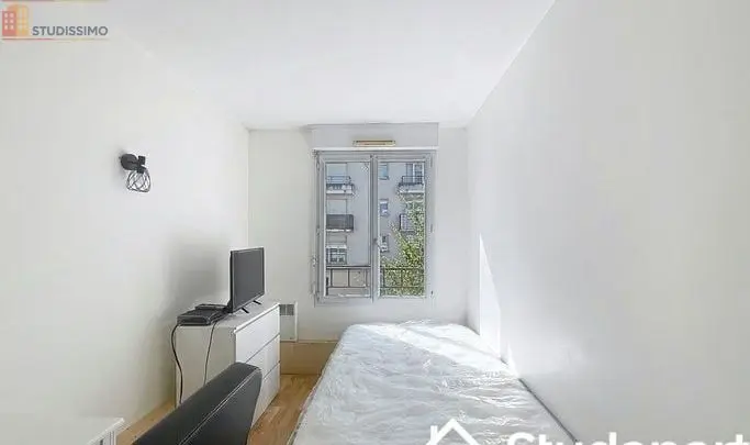 Studio meublé 10m² Cergy - Lumineux, proche transports - Photo 8