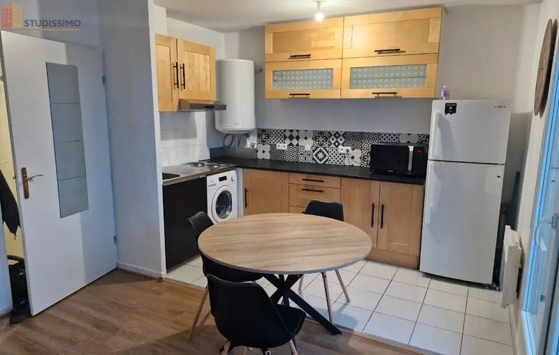 Studio meublé 29m² Cergy - Parking, proche gare - Photo 8
