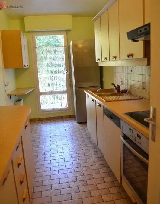 Studio meublé 11m² Pontoise - Meublé, au 4e étage - Photo 2