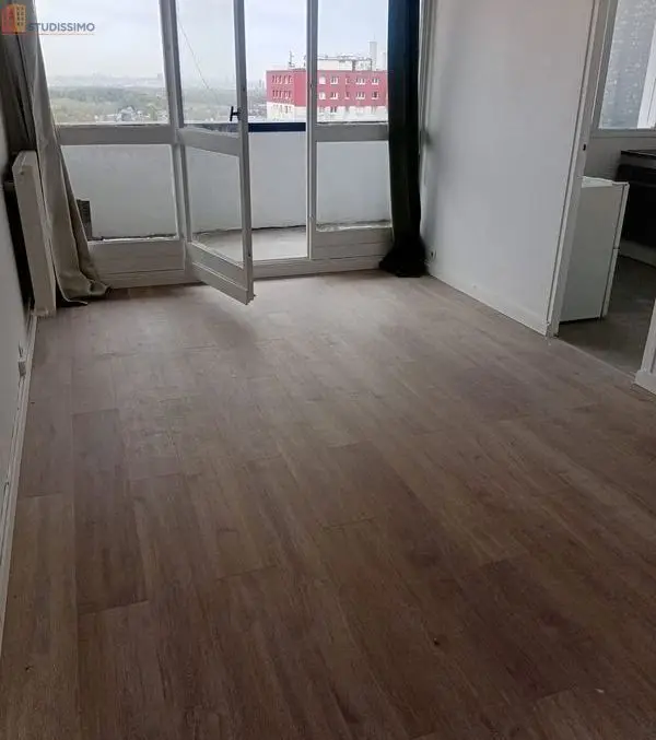 Studio 27m² Garges-lès-Gonesse - Dernier étage, lumineux - Photo 3