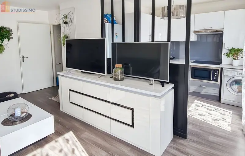 Studio meublé 28m² Fosses - Centre-ville, lumineux - Photo 2
