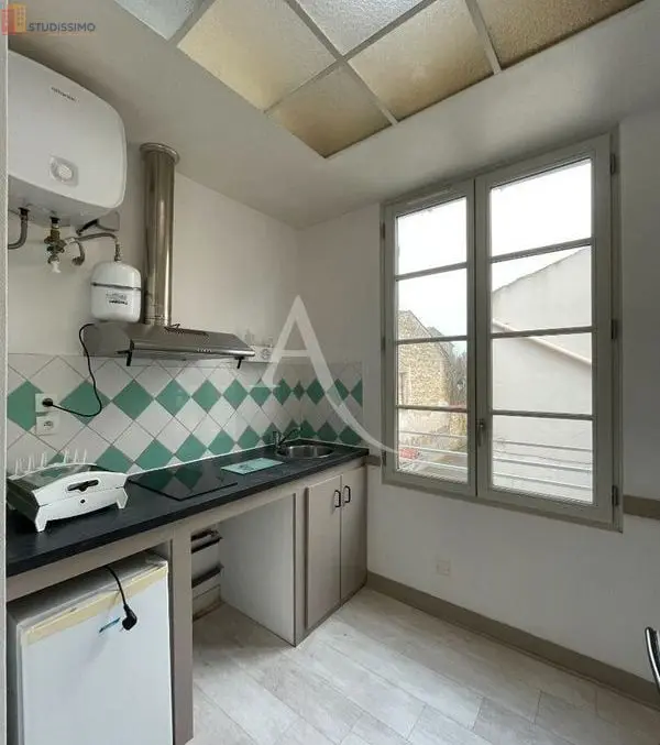 Studio 33m² Fontenay-le-Comte - 1er étage, lumineux - Photo 4