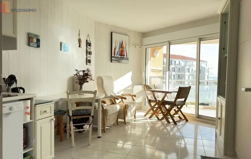 Studio 24m² Les Sables-d'Olonne - Étage élevé, DPE C - Photo 4
