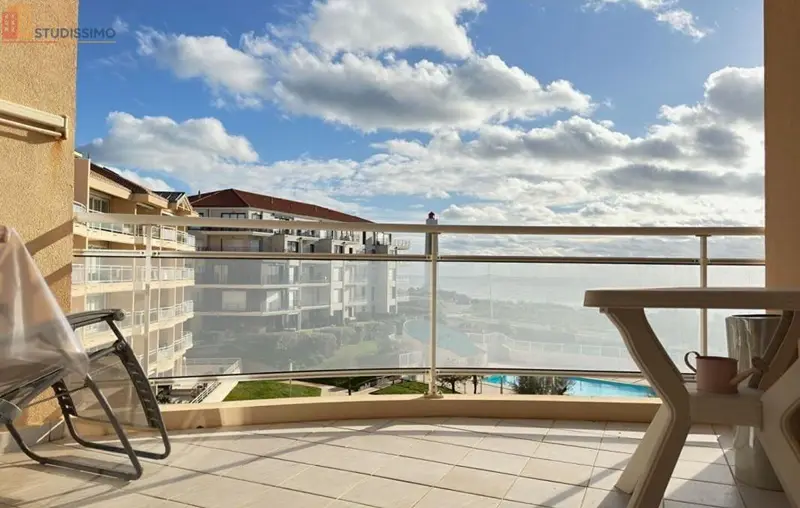 Studio 24m² Les Sables-d'Olonne - Étage élevé, DPE C - Photo 1