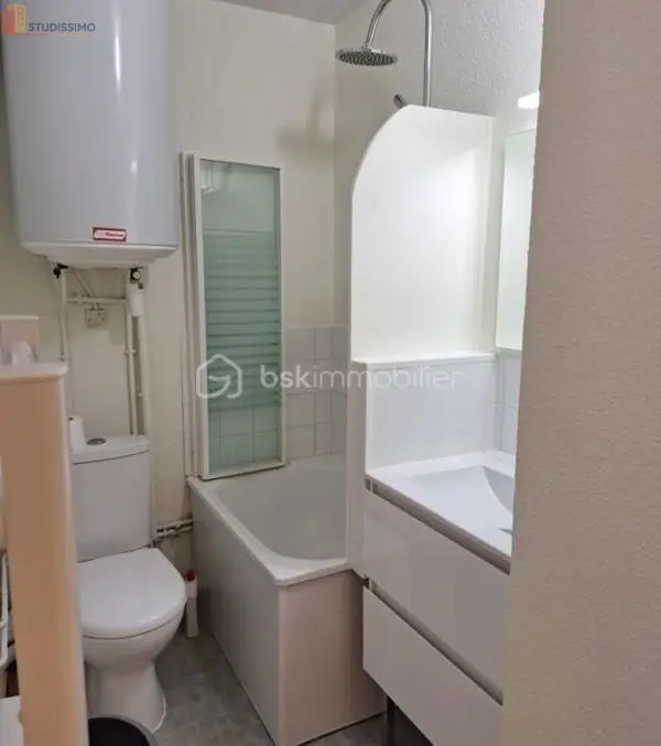 Studio 17m² Les Sables-d'Olonne - DPE D, 1er étage - Photo 1