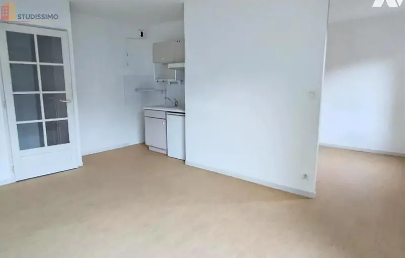 Studio 36m² La Roche-sur-Yon - Sans caractéristique mentionnée - Photo 3