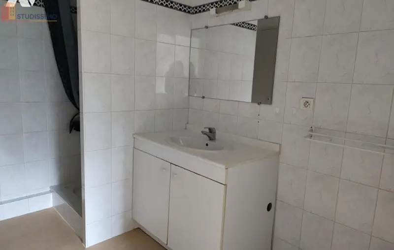 Studio 36m² La Roche-sur-Yon - Sans caractéristique mentionnée - Photo 2