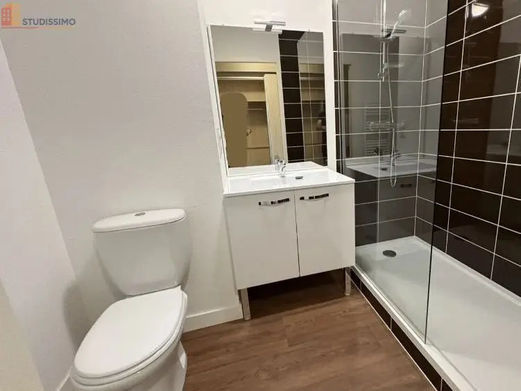 Studio 21m² La Roche-sur-Yon - DPE C, meublé - Photo 1